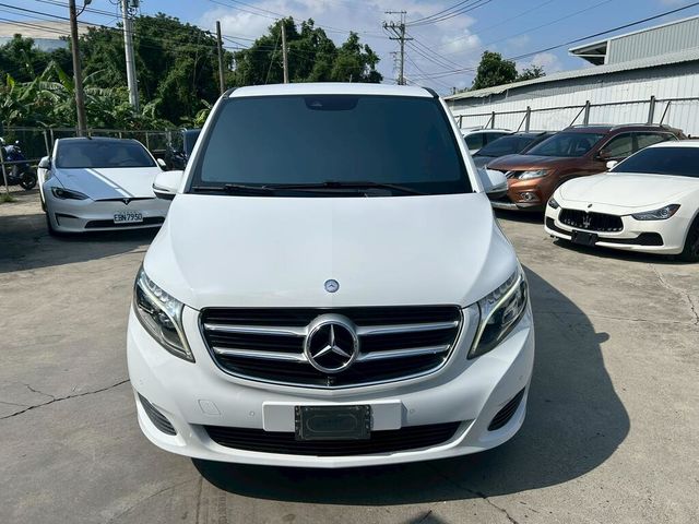 M-BENZ賓士 V250 D  第2張相片