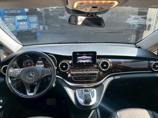 M-BENZ賓士 V250 D  第5張相片