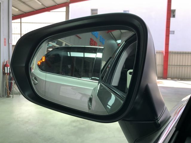 LEXUS凌志 RX300  第18張相片