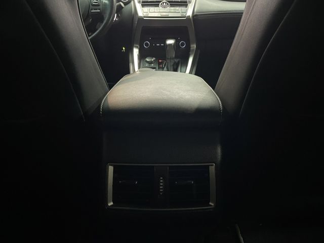 LEXUS凌志 NX200T  第11張相片