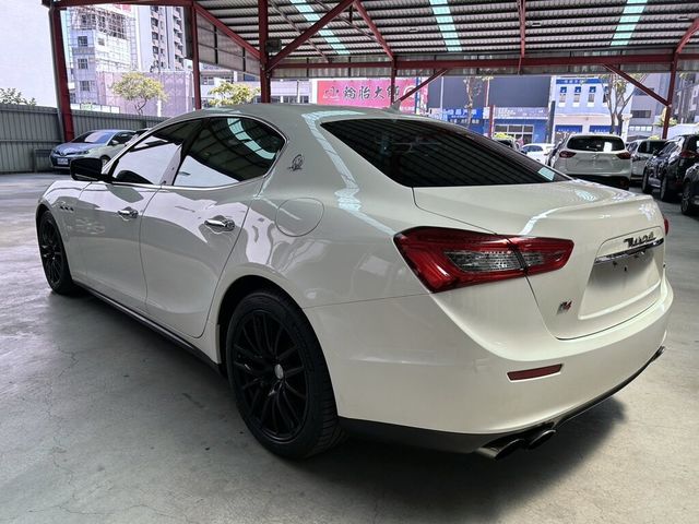 MASERATI瑪莎拉蒂 GHIBLI SQ4  第14張相片