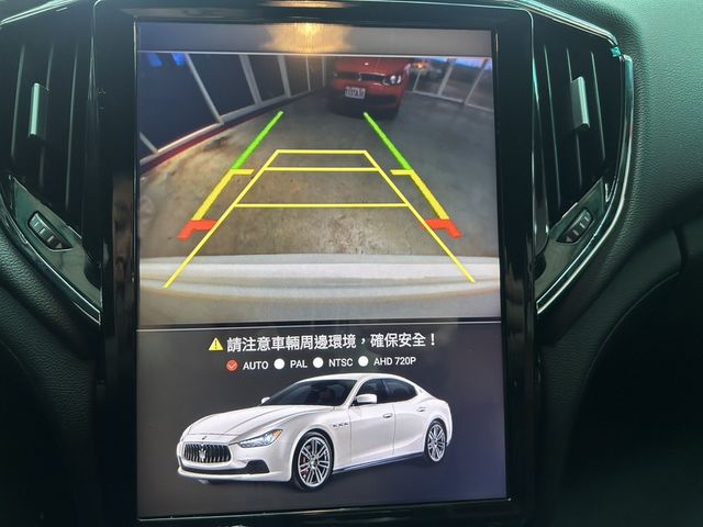 MASERATI瑪莎拉蒂 GHIBLI SQ4  第17張相片