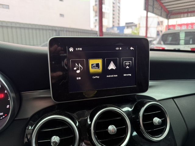 M-BENZ賓士 C200  第6張相片
