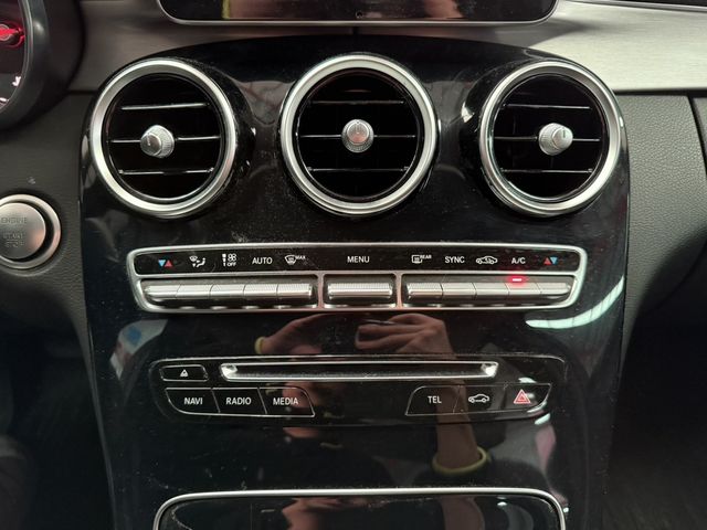 M-BENZ賓士 C200  第7張相片