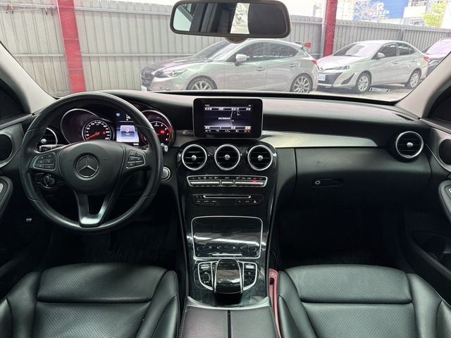 M-BENZ賓士 C200  第9張相片