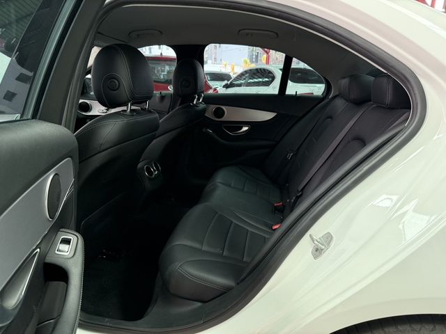 M-BENZ賓士 C200  第12張相片