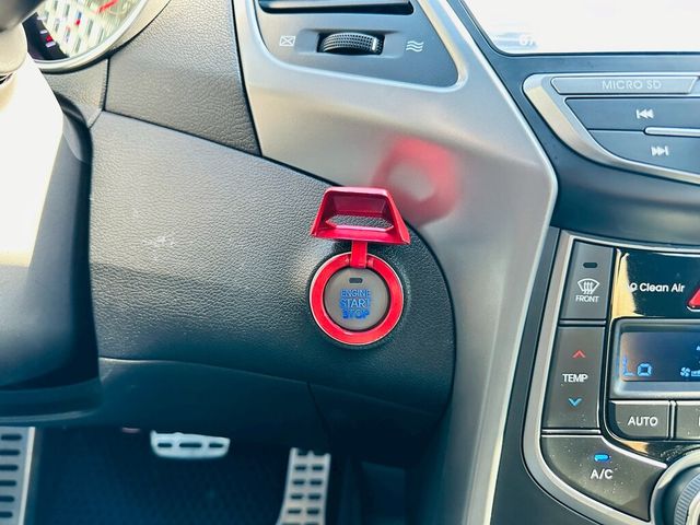 HYUNDAI現代 ELANTRA  第6張相片