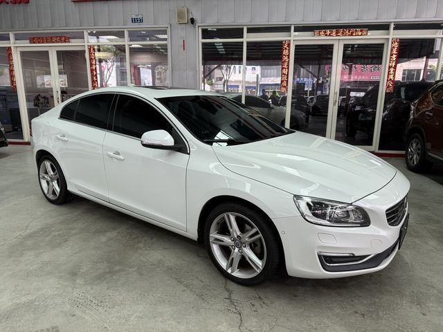 VOLVO富豪 S60  第1張相片