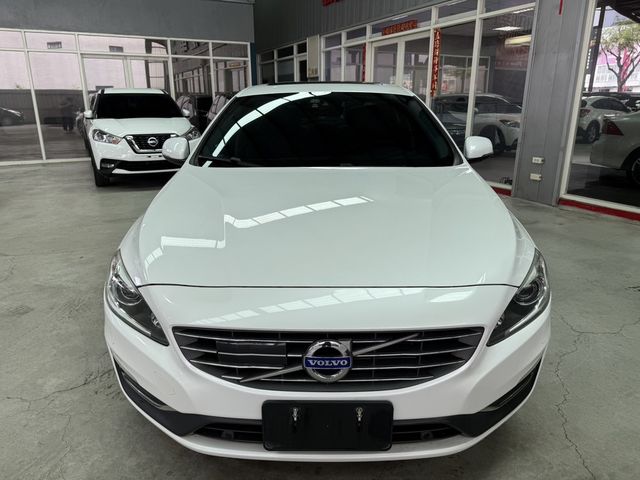 VOLVO富豪 S60  第2張相片