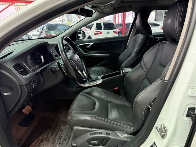 VOLVO富豪 S60  第10張相片