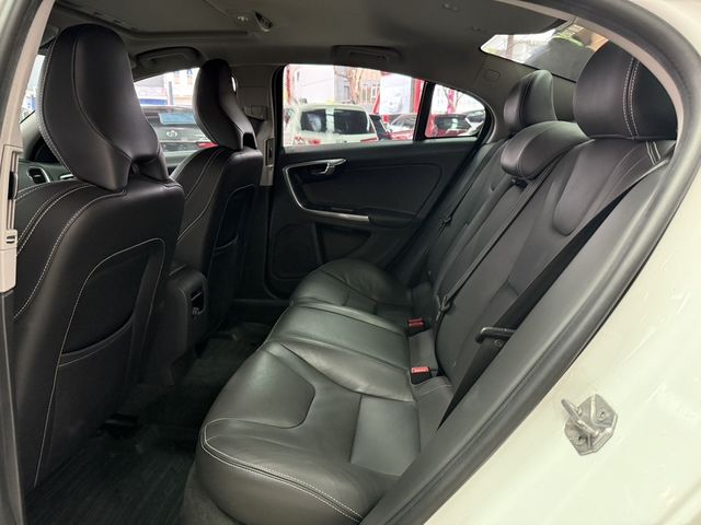 VOLVO富豪 S60  第12張相片