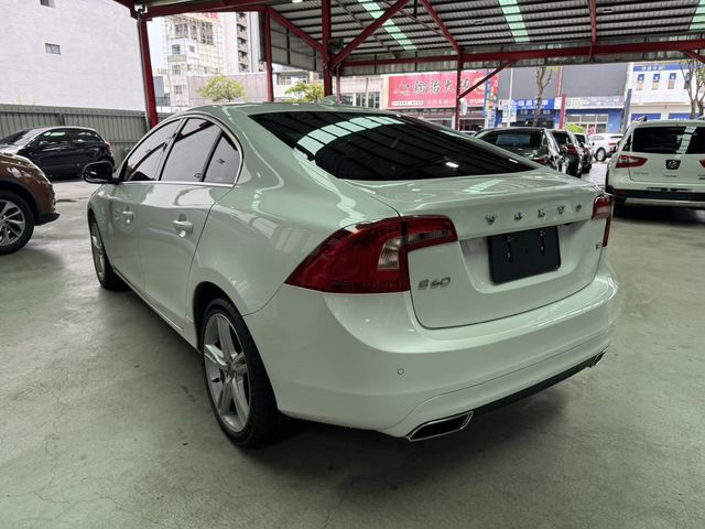 VOLVO富豪 S60  第15張相片
