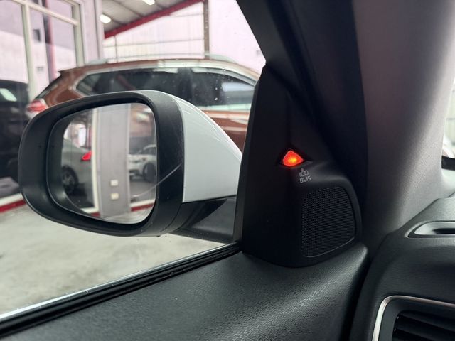 VOLVO富豪 S60  第16張相片