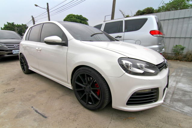 VOLKSWAGEN福斯 GOLF GTI  第3張相片