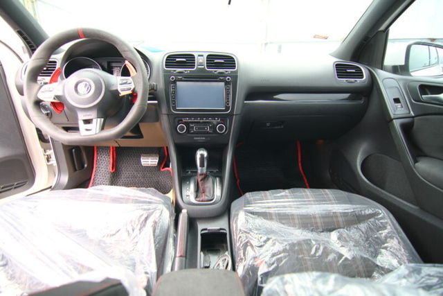 VOLKSWAGEN福斯 GOLF GTI  第6張相片