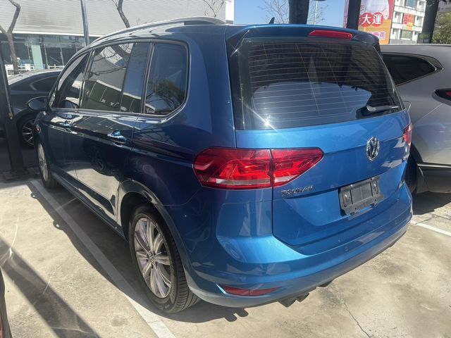 VOLKSWAGEN福斯 TOURAN  第16張相片