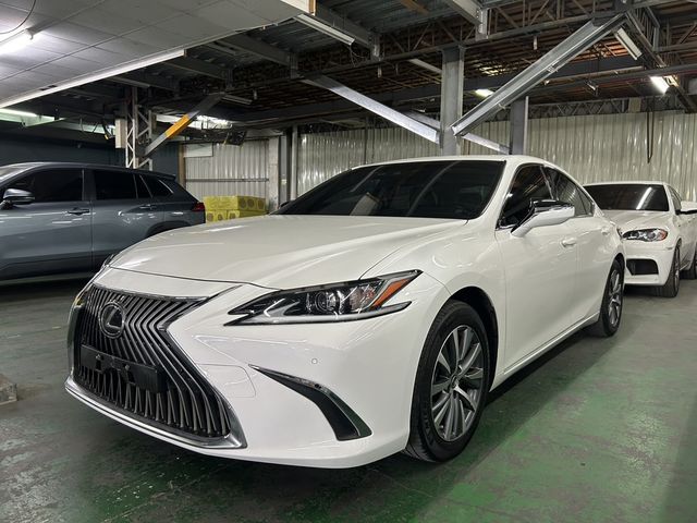 LEXUS凌志 ES200  第1張相片