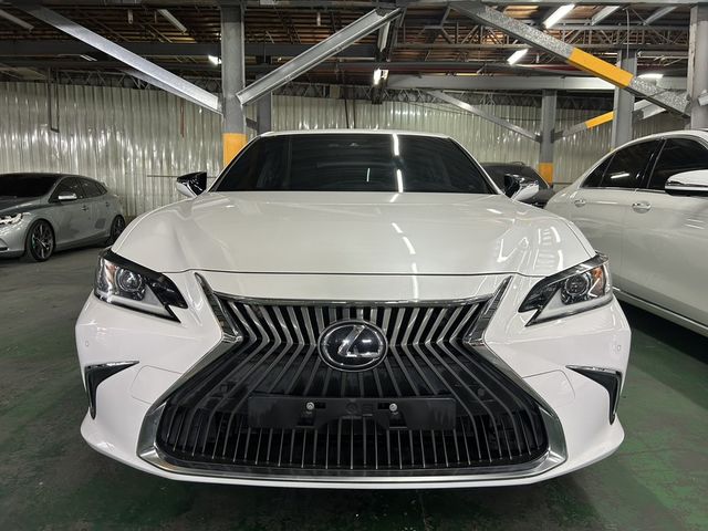 LEXUS凌志 ES200  第2張相片