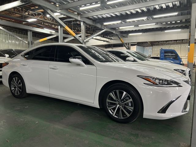 LEXUS凌志 ES200  第3張相片
