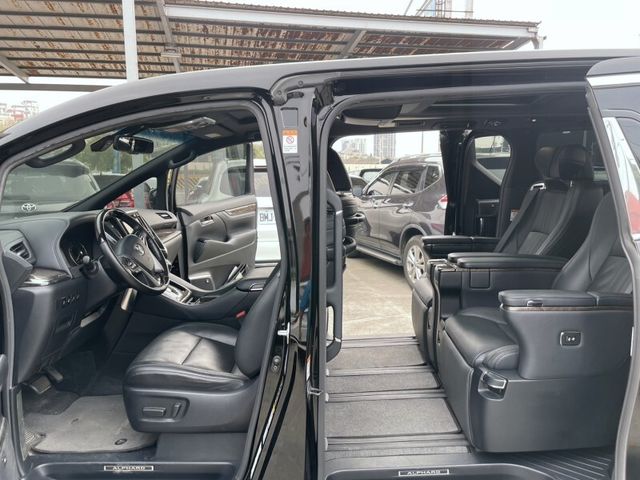 TOYOTA豐田 ALPHARD  第9張相片