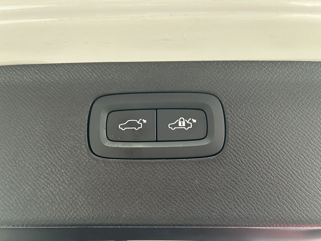 VOLVO富豪 XC90  第19張相片