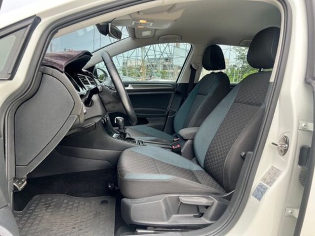 VOLKSWAGEN福斯 GOLF  第6張相片