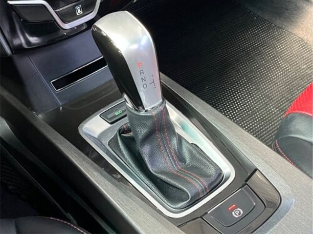 LUXGEN納智捷 U6 TURBO  第12張相片