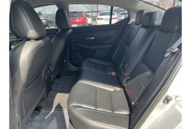 Nissan SENTRA  第5張相片
