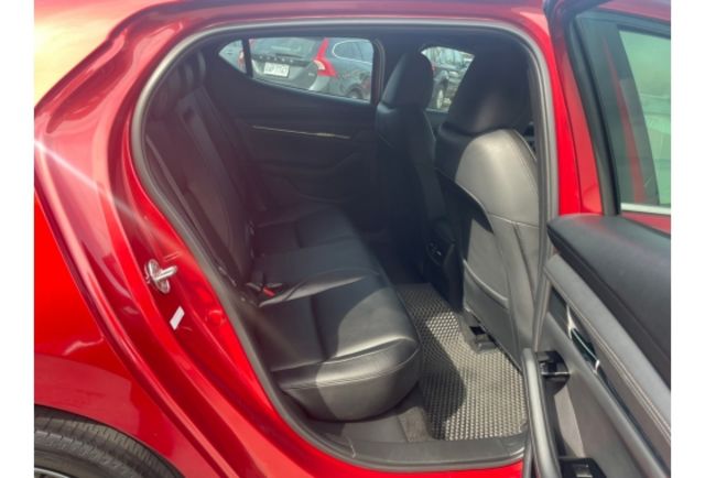 Mazda MAZDA3  第11張相片