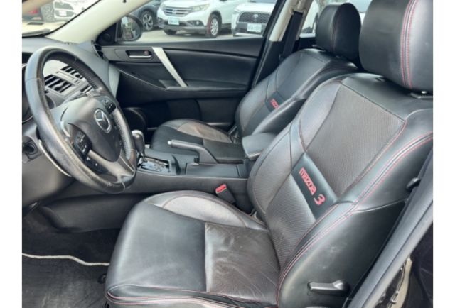 Mazda MAZDA3  第3張相片