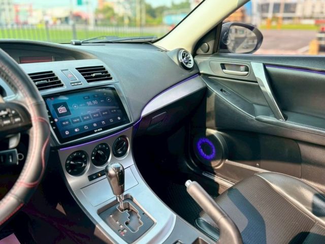 最超值代步車，氣氛車況都幫您把關，升級氣氛燈，撥片方向盤，代步車高ＣＰ值首選，保證滿意  第3張相片