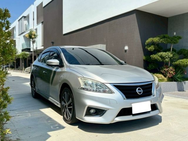 超值優質代步神車，里程保證，IKEY，定速，舒適皮椅，絕對值得您到場賞車試乘  第1張相片