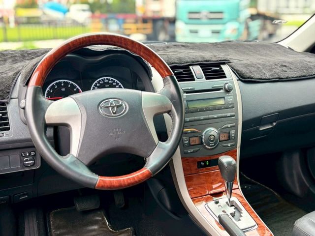 超值代步神車，里程僅跑7萬多，加贈全新影音系統，絕對值得您到場賞車試乘!!  第4張相片