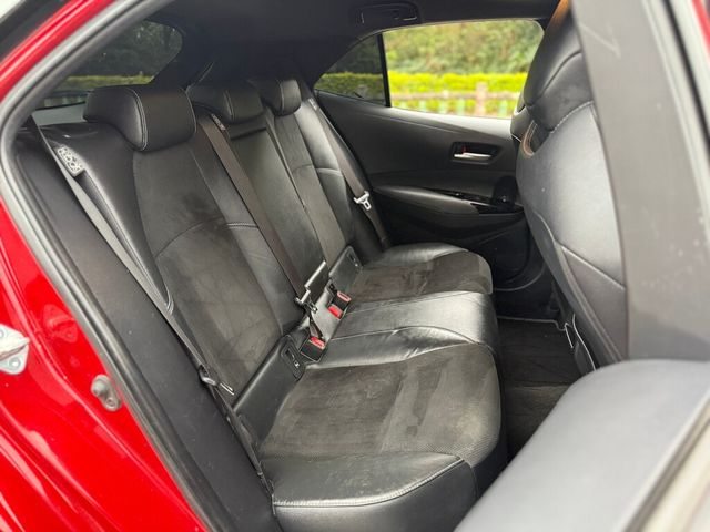 TOYOTA豐田 COROLLA SPORT  第10張相片