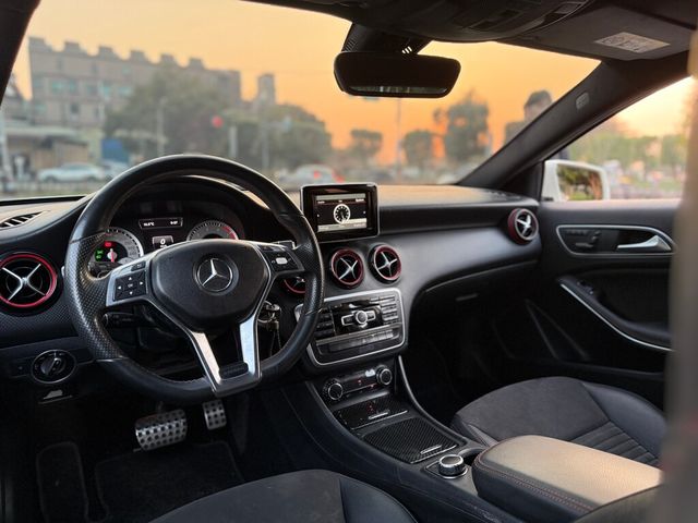 M-BENZ賓士 A250  第6張相片