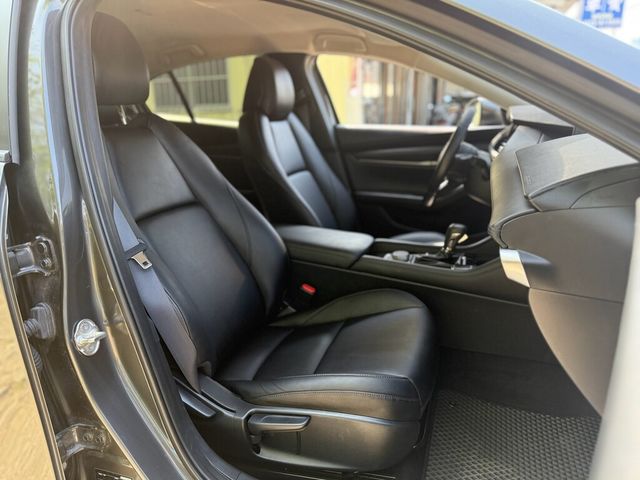 MAZDA馬自達 MAZDA 3  第17張相片