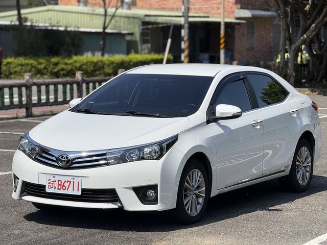 TOYOTA豐田 ALTIS  第1張相片