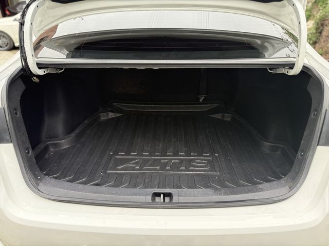 TOYOTA豐田 ALTIS  第13張相片