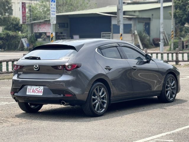MAZDA馬自達 MAZDA 3  第3張相片