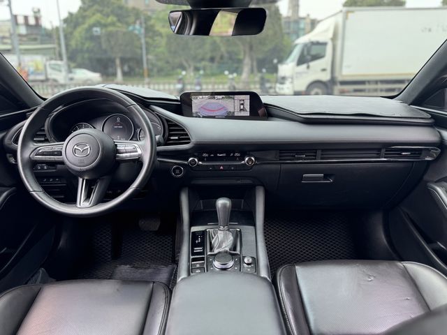 MAZDA馬自達 MAZDA 3  第10張相片