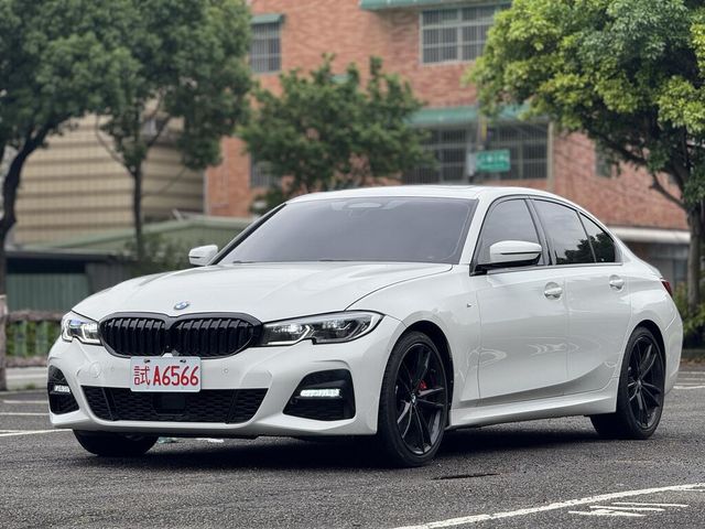 BMW寶馬 330I M SPORT  第1張相片
