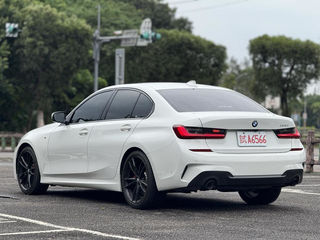 BMW寶馬 330I M SPORT  第4張相片