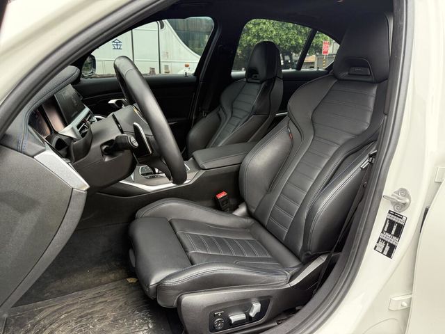 BMW寶馬 330I M SPORT  第5張相片