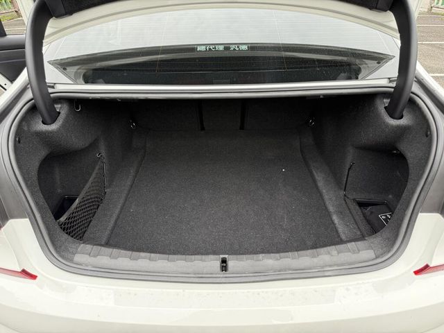 BMW寶馬 330I M SPORT  第7張相片