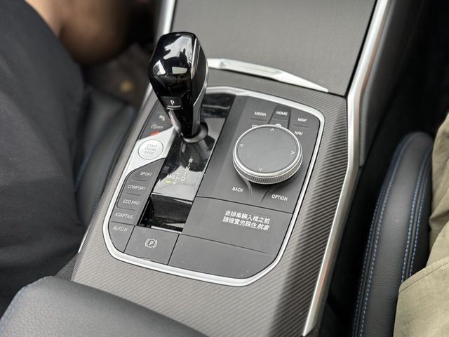 BMW寶馬 330I M SPORT  第16張相片