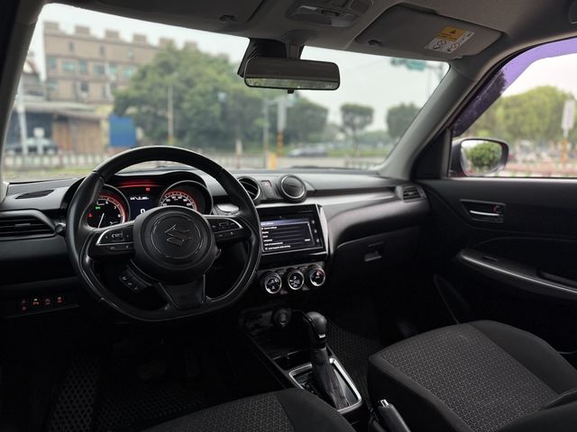 SUZUKI鈴木 SWIFT  第11張相片