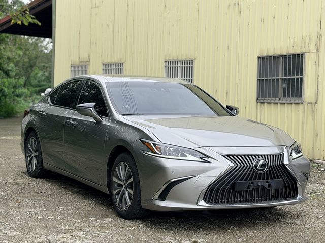 LEXUS凌志 ES200  第2張相片