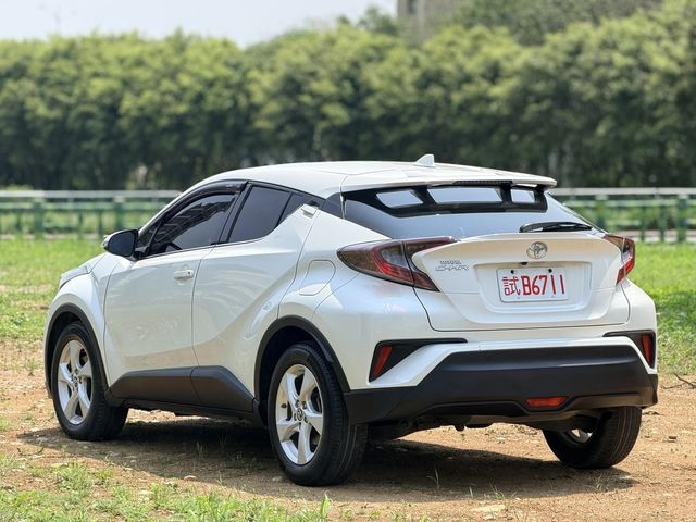 TOYOTA豐田 C-HR  第4張相片