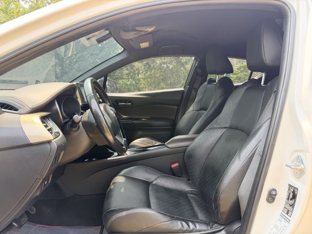 TOYOTA豐田 C-HR  第5張相片