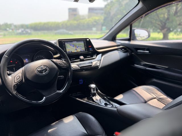 TOYOTA豐田 C-HR  第11張相片